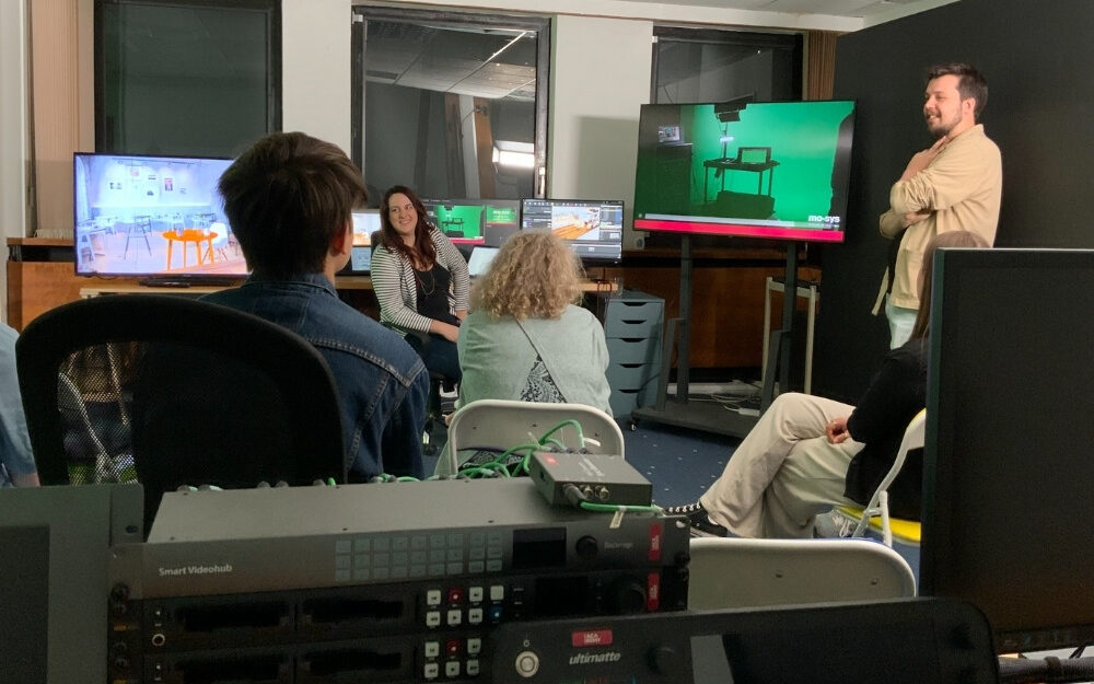 Mo-Sys Academy shares industry knowledge with Ravensbourne University in sessions designed to kick-start students’ Virtual Production training.